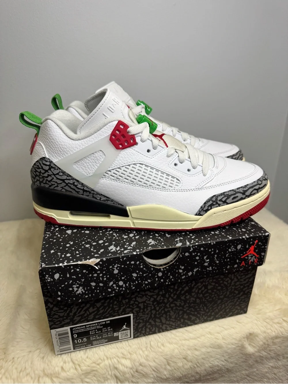 Jordan Spizike Low SE 🐸
